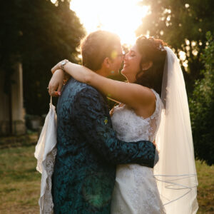 Fotografie sposi matrimonio in controluce, calde e bellissime